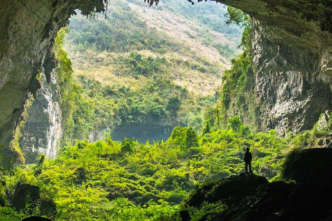 Hang Sơn Đoòng đã kín chỗ đến năm 2027