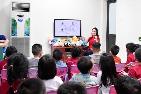 Hoàn thiện chính sách, đáp ứng đặc thù hoạt động công việc của giáo viên mầm non