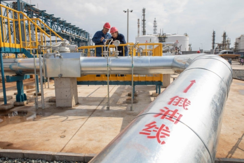 Công ty Trung Quốc tuyên bố có thể sản xuất xăng dầu từ nước và không khí