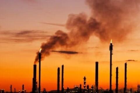 Kịch bản giá dầu 200 USD/thùng: Nguy cơ hiện hữu từ cú sốc Trung Đông