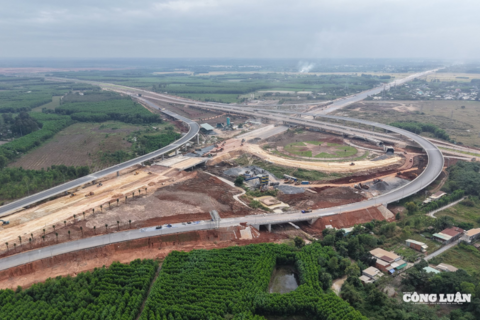 Đẩy nhanh tiến độ triển khai các dự án kết nối với sân bay Long Thành