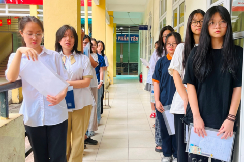 Hà Nội: 2 thái cực trong 3 ngày đầu đăng ký nguyện vọng lớp 10