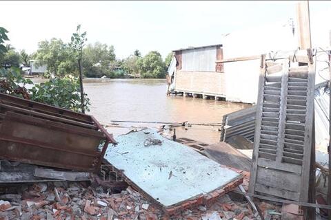 Sạt lở nghiêm trọng trên kênh xáng Bạc Liêu - Cà Mau