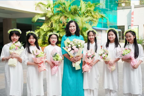 Cô giáo Phạm Thị Ngọc Thư lặng thầm gieo những mùa hoa tri thức