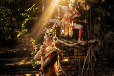 Người Khmer gìn giữ và bảo tồn “hồn xưa” qua từng trang phục truyền thống