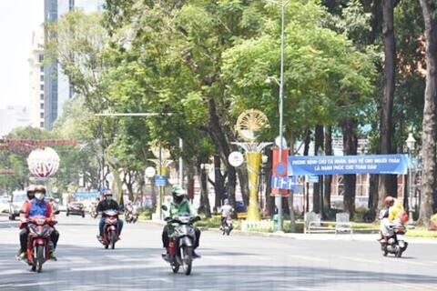 Bắc Bộ nắng nóng gay gắt, độ ẩm không khí giảm thấp