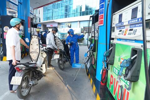 Người dân chủ động, tự tin sử dụng xăng E10