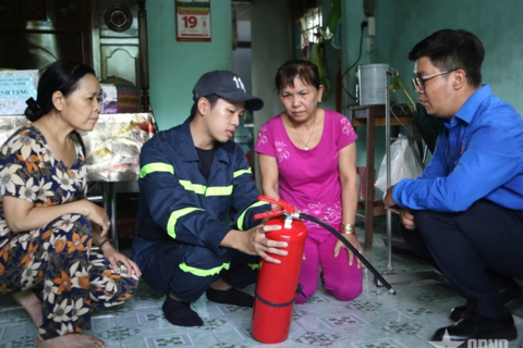 Trang bị kỹ năng ứng phó với “giặc lửa”