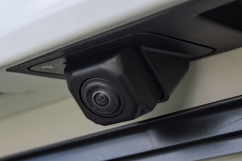Camera lùi cũng cần bảo dưỡng, và cái giá phải trả không hề rẻ nếu bỏ quên