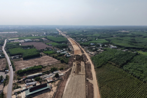 Ưu tiên dự án đầu tư kết cấu hạ tầng đồng bộ, hiện đại trên các hành lang vận tải