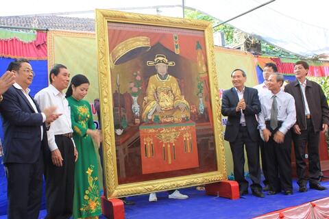 Phục dựng tranh sơn mài chân dung Trạng Bùng Phùng Khắc Khoan - Một tấm lòng hướng về tiền nhân