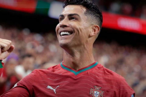 Ronaldo và Bồ Đào Nha tìm lại nụ cười, 'Tam sư' bất ngờ bị cầm chân