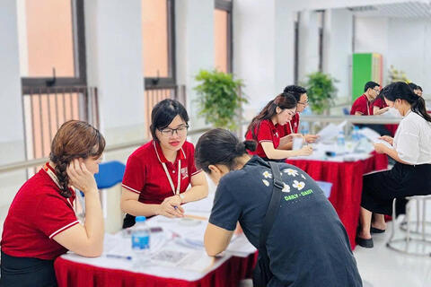 Hỗ trợ tối đa cho phụ huynh trong tuyển sinh đầu cấp