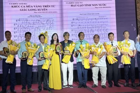 Trao giải các tác phẩm tôn vinh giá trị hạt gạo Việt Nam