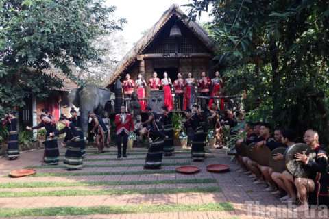 Giám đốc Sở Văn hóa Đắk Lắk: Phải để cồng chiêng sống trong đời sống cộng đồng