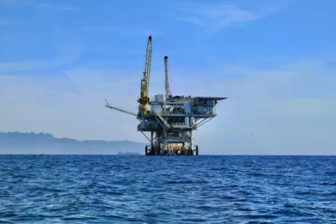 Căng thẳng Mỹ - Iran đẩy giá dầu tăng hơn 3%