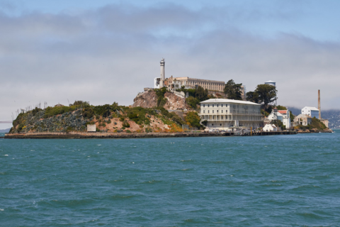 Lật tàu tại vịnh San Francisco của Mỹ, nhiều người thương vong và mất tích