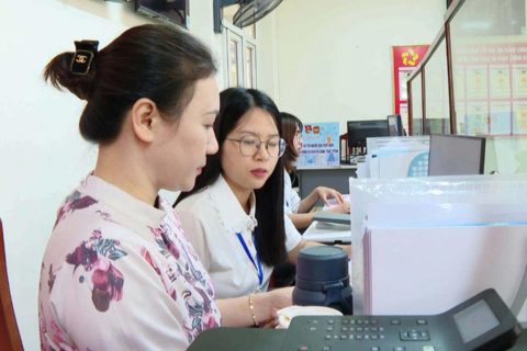 Nghiên cứu, đề xuất chính sách tiền lương mới trong đó có tiền lương, phụ cấp công chức cấp xã