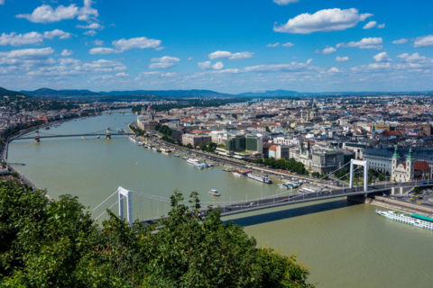 Sông Danube cạn kỷ lục, tiếp tục đe doạ hoạt động các nhà máy điện hạt nhân