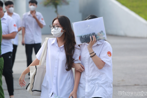 326 thí sinh chuyên Tuyên Quang thi 2 môn cuối sau vụ bất thường điểm Toán, kết quả công bố ngày 19/8