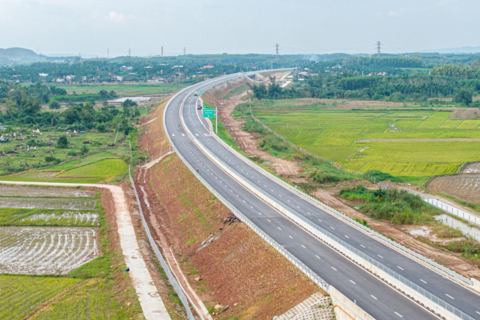Đà Nẵng: Tháo gỡ vướng mắc về đất đai và khoáng sản cho doanh nghiệp