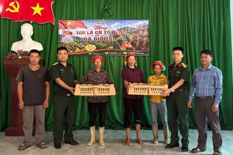 Cờ đỏ trên bản, sinh kế trong nhà