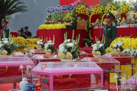 Lào Cai tổ chức trang nghiêm lễ truy điệu, an táng 71 hài cốt liệt sĩ