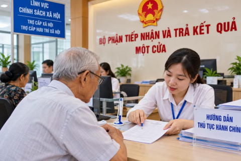Người từ 75 tuổi không có lương hưu làm thủ tục nhận trợ cấp hưu trí xã hội thế nào?