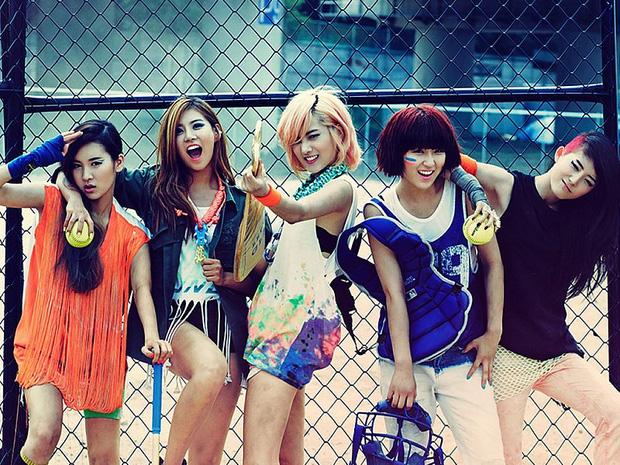 Người đàn ông giàu nhất Kpop: Khối tài sản lên đến 52 ngàn tỷ, sở hữu đế chế giải trí toàn sao Hàn - Mỹ nhìn mà choáng - Ảnh 7. Người đàn ông giàu nhất Kpop: Khối tài sản lên đến 52 ngàn tỷ, sở hữu đế chế giải trí toàn sao Hàn - Mỹ nhìn mà choáng - Ảnh 7.