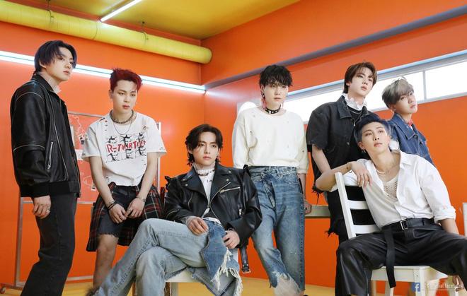 Người đàn ông giàu nhất Kpop: Khối tài sản lên đến 52 ngàn tỷ, sở hữu đế chế giải trí toàn sao Hàn - Mỹ nhìn mà choáng - Ảnh 8. Người đàn ông giàu nhất Kpop: Khối tài sản lên đến 52 ngàn tỷ, sở hữu đế chế giải trí toàn sao Hàn - Mỹ nhìn mà choáng - Ảnh 8.