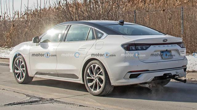 Ford Mondeo thế hệ mới lộ diện không che chắn, đèn hậu hao hao VinFast Lux A2.0 và Lux SA2.0 - Ảnh 4.