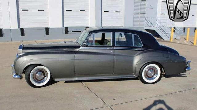 Chiếc Rolls-Royce siêu hiếm đồn đoán của đại gia Hà Nội mới lăn bánh hơn 9.000 km sau 66 năm sử dụng - Ảnh 1. Chiếc Rolls-Royce siêu hiếm đồn đoán của đại gia Hà Nội mới lăn bánh hơn 9.000 km sau 66 năm sử dụng - Ảnh 1.