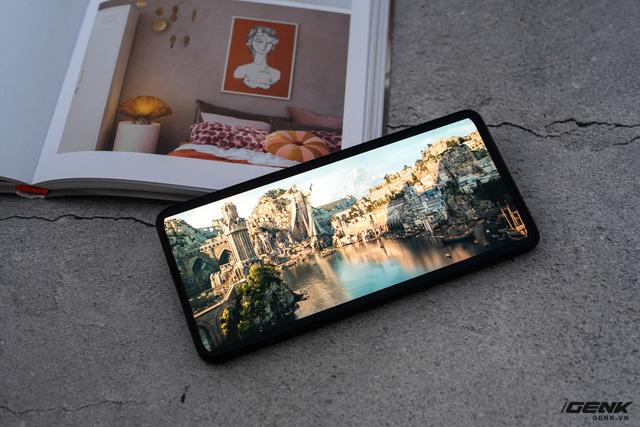 Trên tay Redmi Note 11 Pro 5G: Thiết kế viền vuông, camera 108MP, sạc nhanh 67W, giá 8.9 triệu đồng - Ảnh 8.