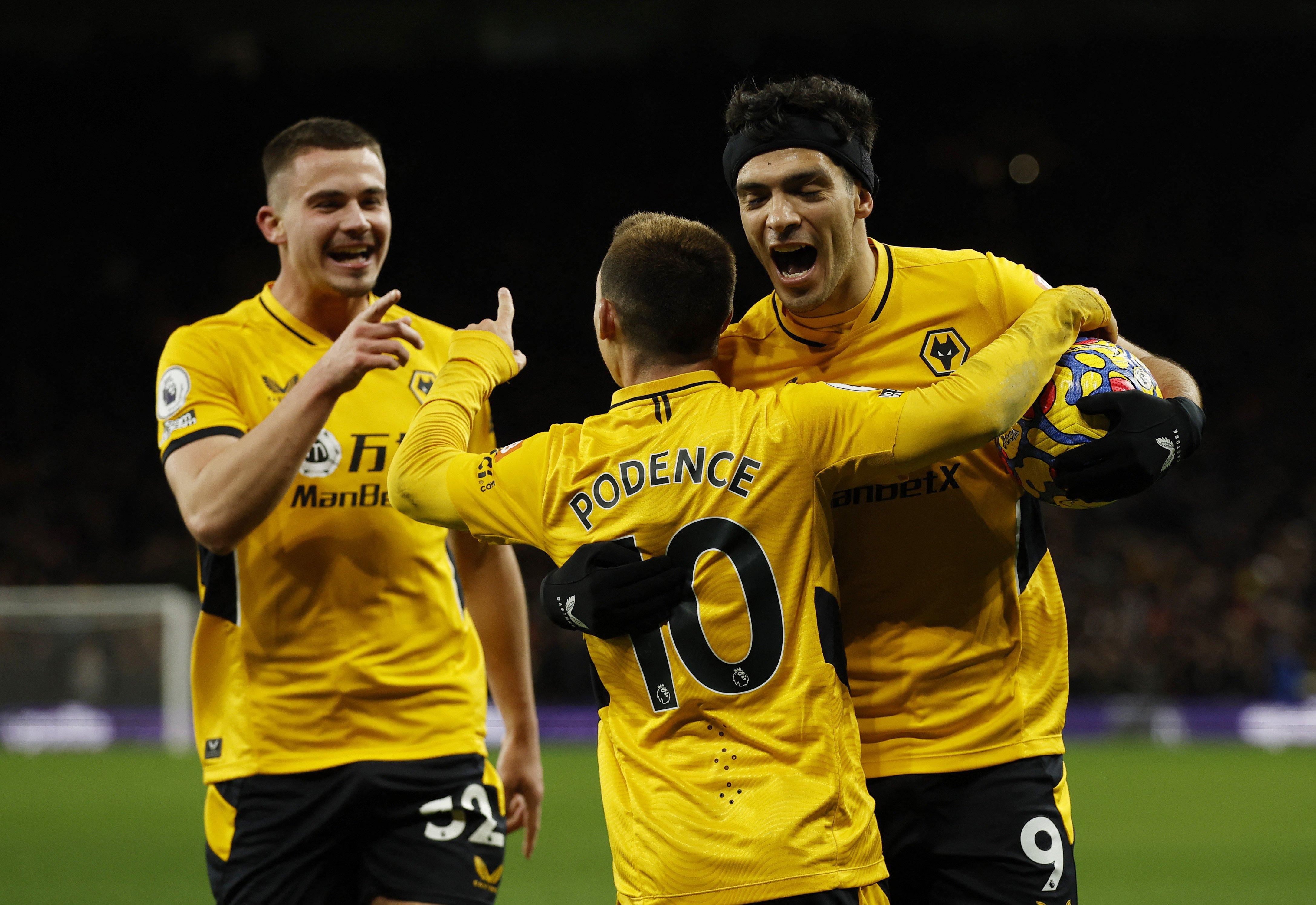 Wolves đấu Leicester ảnh 1