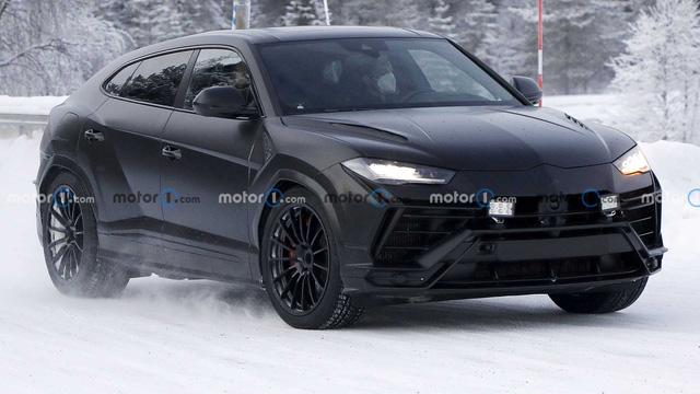 Lamborghini Urus Evo trần trụi trước ngày ra mắt - Ảnh 1.