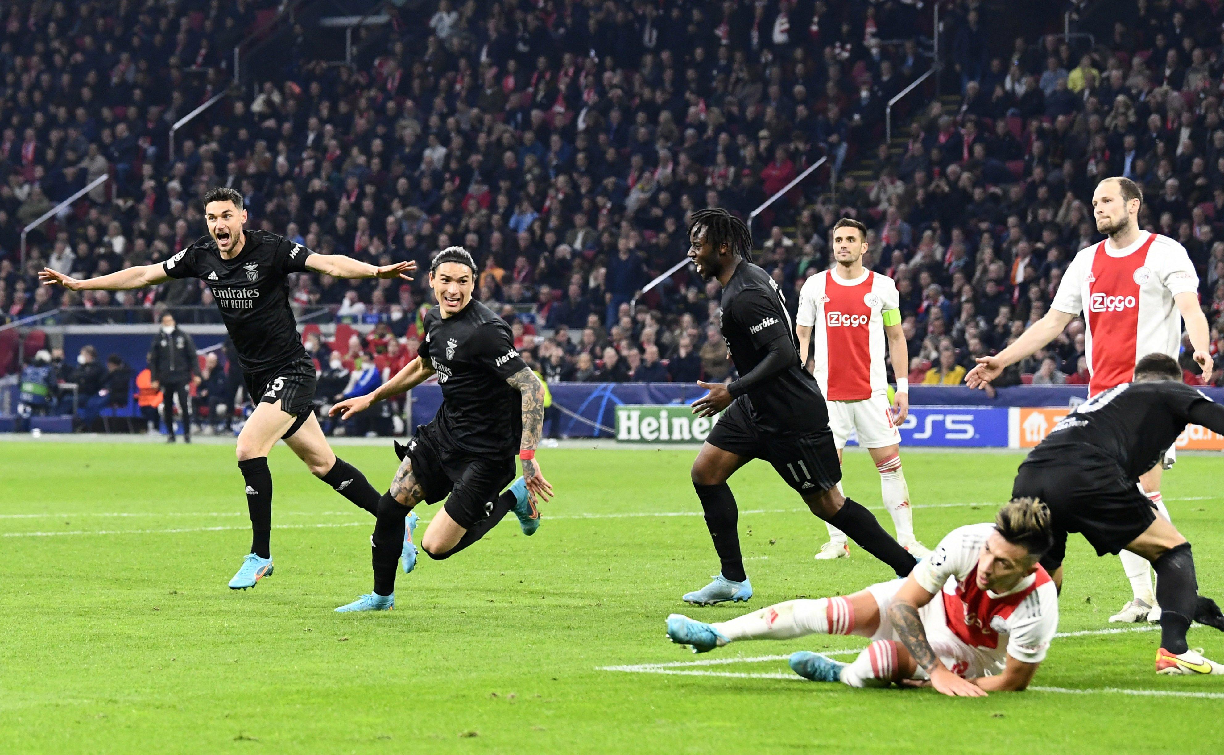 Benfica Ajax ảnh 8
