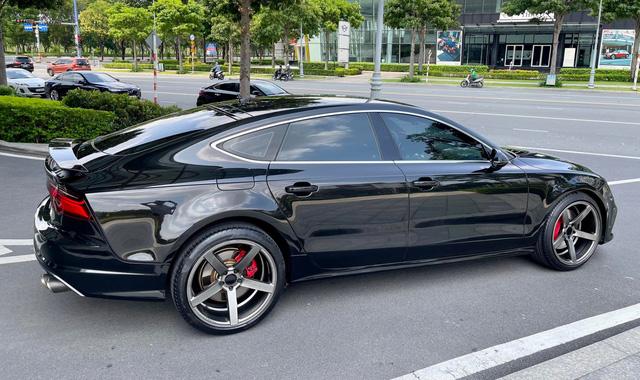 7 năm tuổi, Audi RS7 Black Edition replica có giá chỉ ngang Toyota Camry 2022 bản full  - Ảnh 5.