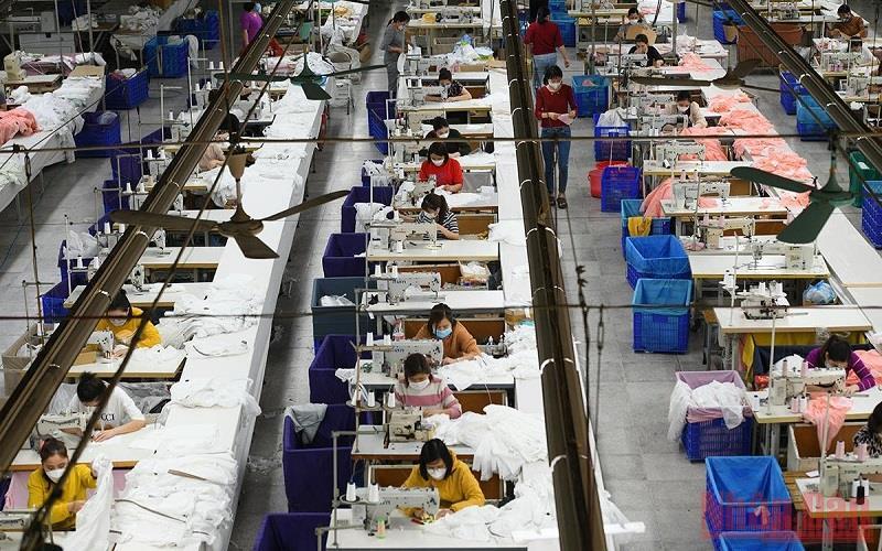 ADB dự báo kinh tế Việt Nam tăng trưởng 6,7% trong năm 2023 ADB dự báo kinh tế Việt Nam tăng trưởng 6,7% trong năm 2023