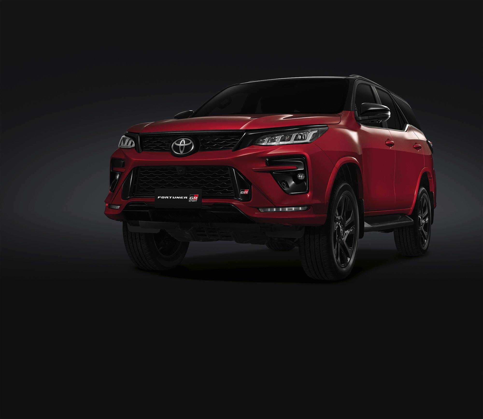 Toyota trước nguy cơ bị phạt gần 1,5 tỷ USD vì lỗi bộ lọc khí thải trên Fortuner, Hilux và Prado - Ảnh 1.