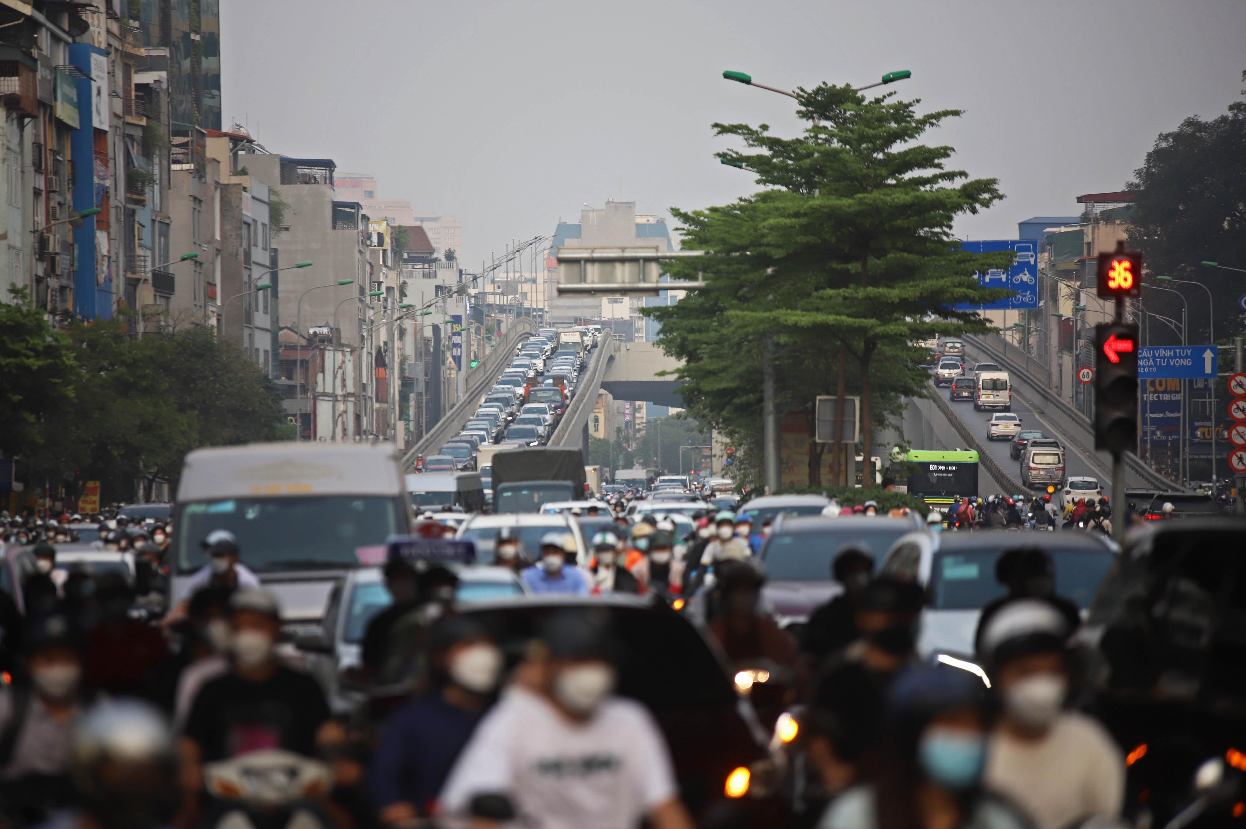 un tac ha noi anh 7