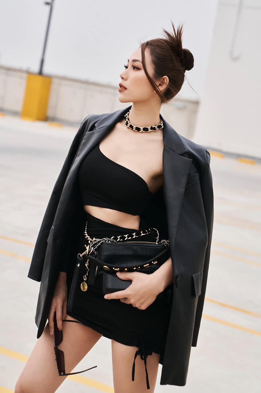 Phong cách thời trang cùng thần thái hút mắt của cô giáo dạy tạo dáng Vũ Diệu Thúy - Ảnh 2.