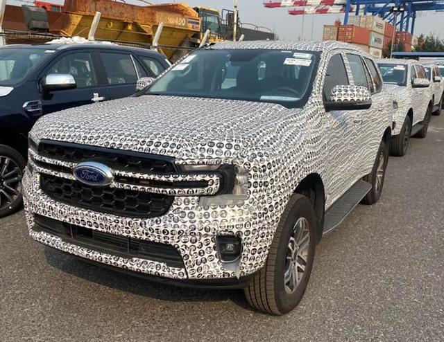 Hé lộ chi tiết Ford Everest 2022 sắp bán tại Việt Nam: Nhiều trang bị xịn ngay từ bản thấp, thêm màu mới, làm khó vua doanh số Fortuner - Ảnh 6.