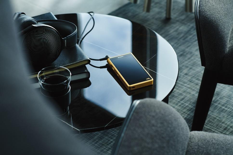 Sony ra mắt 2 máy nghe nhạc Walkman NW-WM1ZM2 và NW-WM1AM2 - Ảnh 3. Sony ra mắt 2 máy nghe nhạc Walkman NW-WM1ZM2 và NW-WM1AM2 - Ảnh 3.