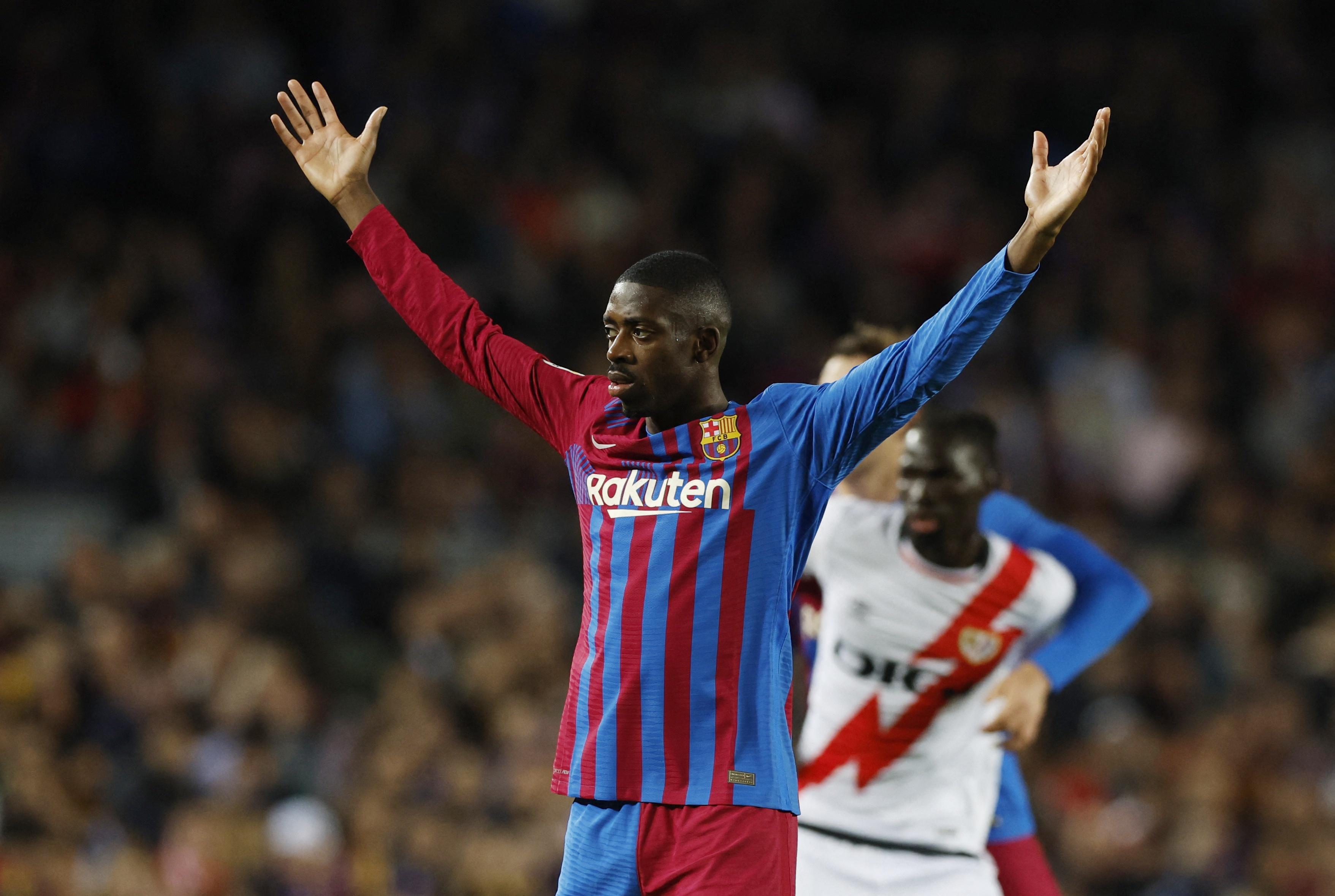 Barca tung 42 quả tạt nhưng không hiệu quả.