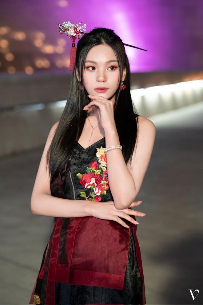 Nữ idol lột xác thành công nhất Kpop: Từng gây tranh cãi về nhan sắc, giờ diện Hanbok khiến ai nấy đều u mê! - Ảnh 6. Nữ idol lột xác thành công nhất Kpop: Từng gây tranh cãi về nhan sắc, giờ diện Hanbok khiến ai nấy đều u mê! - Ảnh 6.