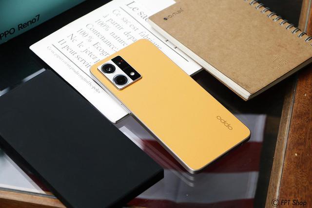 FPT Shop ưu đãi đến 600.000 đồng cho khách mua điện thoại OPPO - Ảnh 3. FPT Shop ưu đãi đến 600.000 đồng cho khách mua điện thoại OPPO - Ảnh 3.