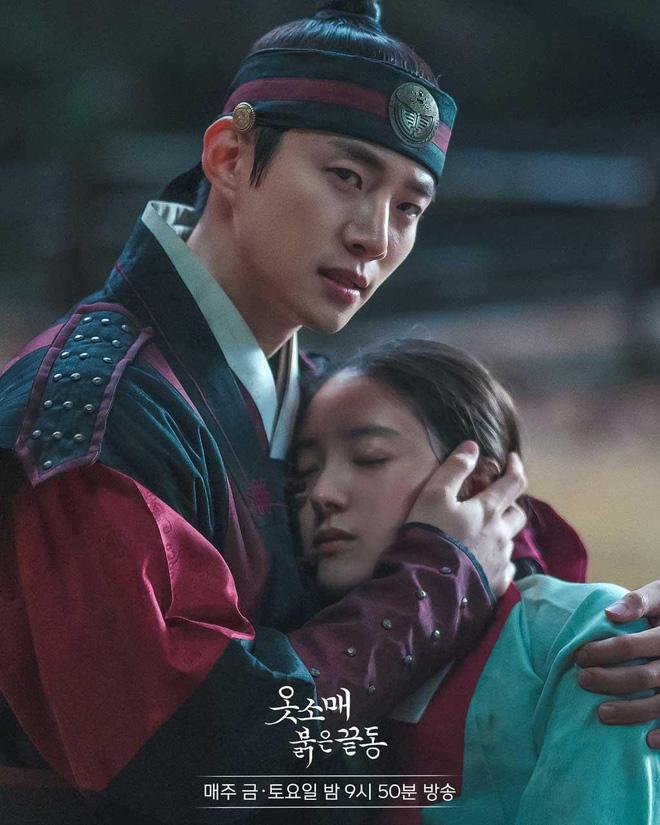 Trước giờ G Baeksang 2022, điểm lại 5 ứng viên cho giải phim xuất sắc nhất: Squid Game bị chê thậm tệ, trùm cuối lạ hoắc vậy? - Ảnh 8. Trước giờ G Baeksang 2022, điểm lại 5 ứng viên cho giải phim xuất sắc nhất: Squid Game bị chê thậm tệ, trùm cuối lạ hoắc vậy? - Ảnh 8.