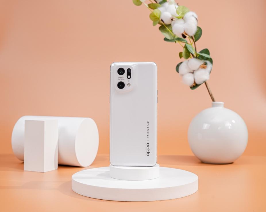 Khi công nghệ của tương lai hội tụ với vẻ đẹp của tự nhiên trong chiếc OPPO Find X5 Pro - Ảnh 3. Khi công nghệ của tương lai hội tụ với vẻ đẹp của tự nhiên trong chiếc OPPO Find X5 Pro - Ảnh 3.