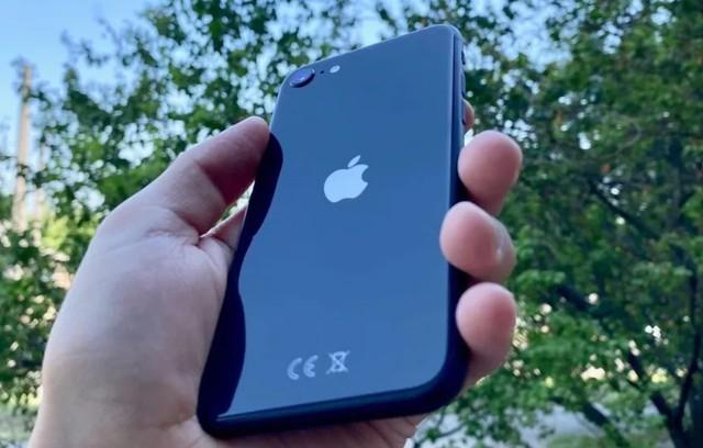 iPhone SE 2022 khó cạnh tranh được với những chiếc smartphone Android giá rẻ - Ảnh 3.