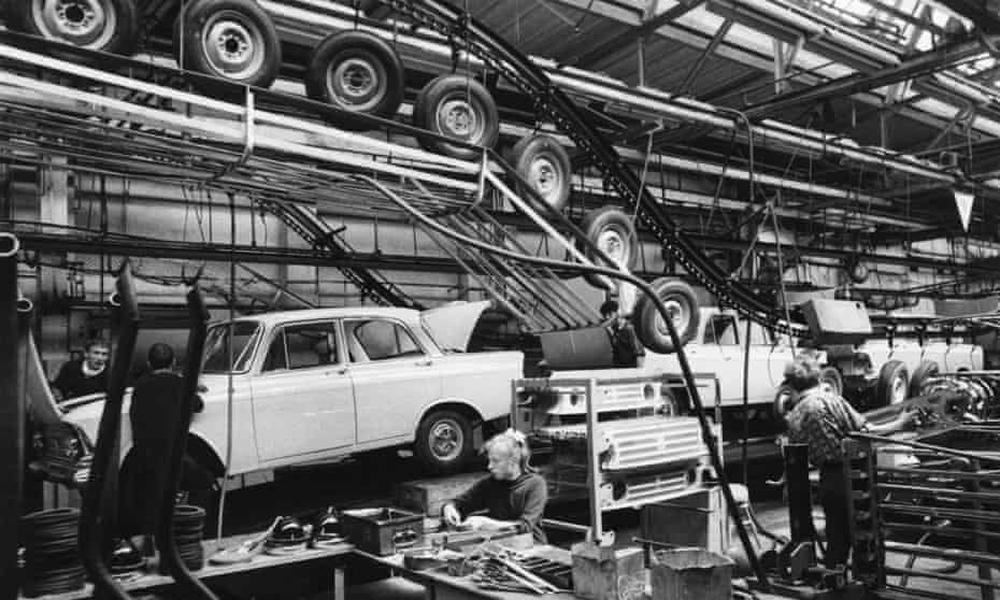 Thương hiệu ô tô Liên Xô huyền thoại hồi sinh sau khi Nga quốc hữu hóa tài sản của Renault - Ảnh 2. Thương hiệu ô tô Liên Xô huyền thoại hồi sinh sau khi Nga quốc hữu hóa tài sản của Renault - Ảnh 2.